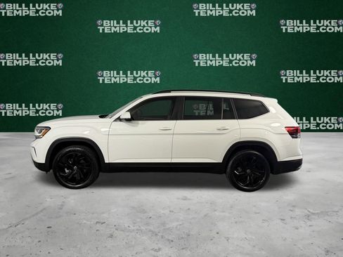 Used 2022 Volkswagen Atlas SE w/ Black Wheel Package image 11