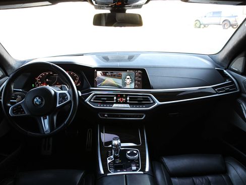 Used 2020 BMW X7 M50i w/ Dynamic Handling Package image 36