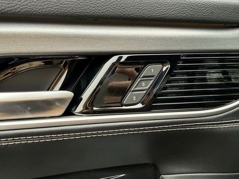 New 2026 Jeep Grand Wagoneer L 4WD w/ Premium Group I image 12