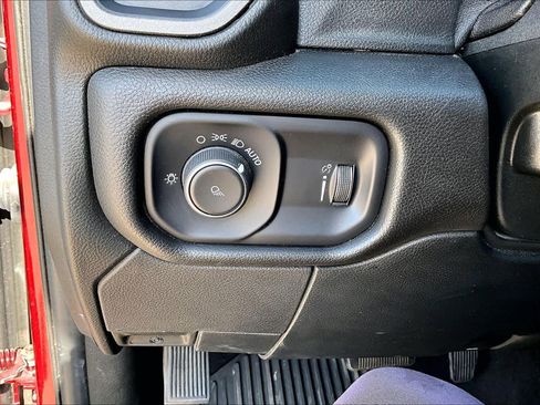 Used 2022 RAM 2500 Tradesman AWD/4WD image 32