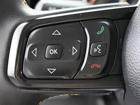 Used 2024 Jeep Wrangler Unlimited Rubicon AWD/4WD image 18