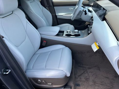 New 2026 Genesis GV70 2.5T Advanced AWD/4WD image 13