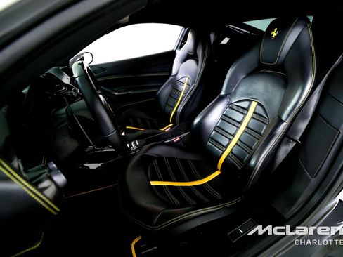 Used 2017 Ferrari 488 GTB RWD image 9