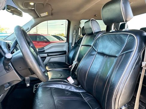 Used 2015 Ford F150 XLT image 8