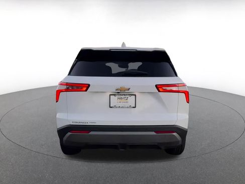 Used 2025 Chevrolet Equinox LT image 12