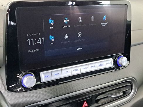 Used 2023 Hyundai Kona SEL image 17