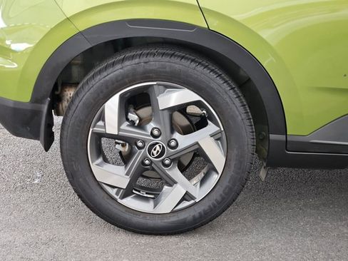 Used 2021 Hyundai Venue SEL FWD image 19