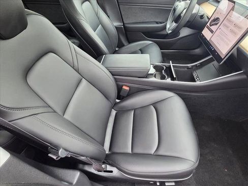 Used 2019 Tesla Model 3 Standard Range Plus image 20