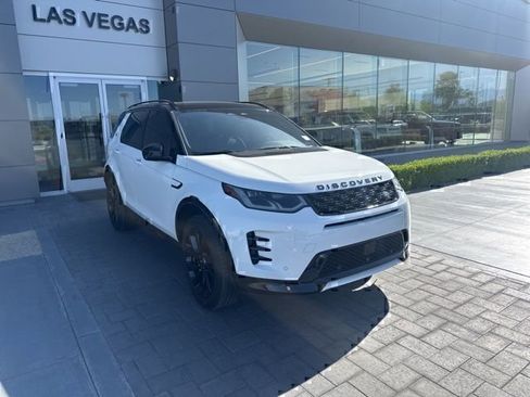 Used 2024 Land Rover Discovery Sport Dynamic SE AWD/4WD image 3