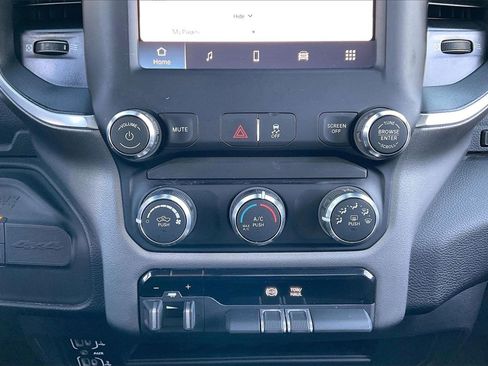 Used 2024 RAM 2500 Big Horn image 30