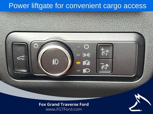 Certified 2025 Ford Escape ST-Line Select AWD/4WD image 16