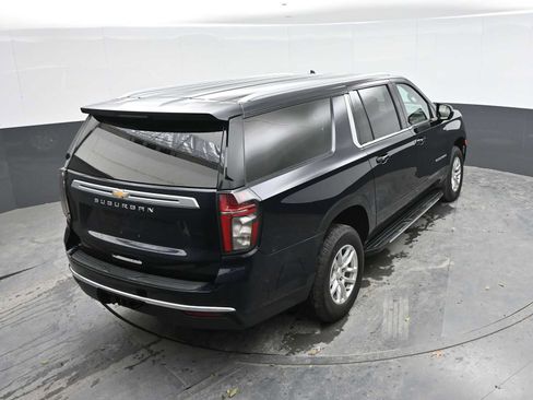 Used 2022 Chevrolet Suburban LS AWD/4WD image 33