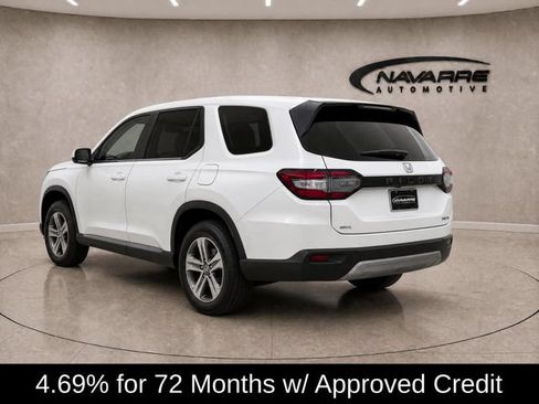 Used 2025 Honda Pilot EX-L image 5