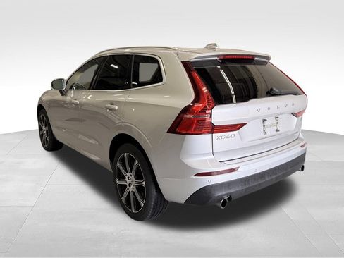 Used 2020 Volvo XC60 T6 Momentum w/ Advanced Package AWD/4WD image 3