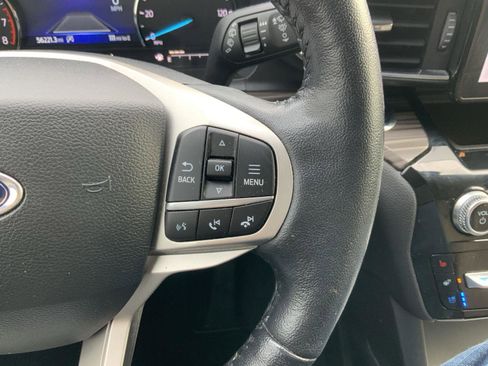 Used 2022 Ford Explorer Limited AWD/4WD image 33