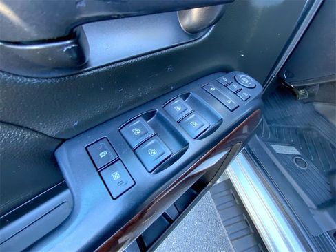Certified 2019 GMC Sierra 2500 SLT w/ Duramax Plus Package image 22