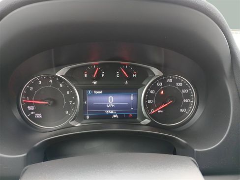 Used 2023 GMC Terrain SLE w/ Driver Convenience Package image 14