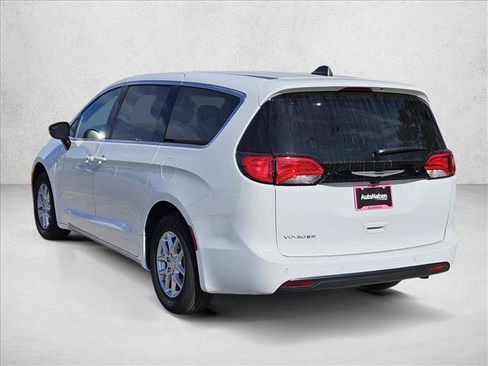 New 2025 Chrysler Voyager LX image 7