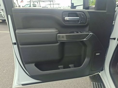 Used 2023 GMC Sierra 2500 AT4 w/ AT4 Premium Plus Package AWD/4WD image 12