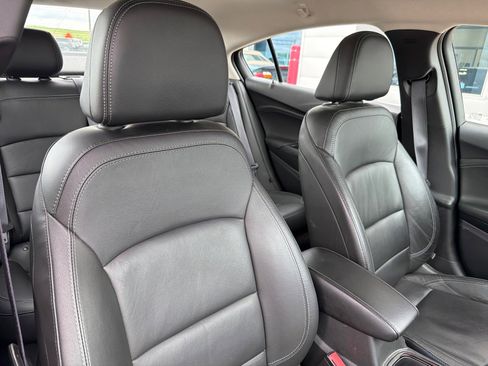 Used 2016 Chevrolet Cruze Premier FWD image 28