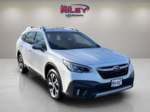Used 2022 Subaru Outback Touring image 7