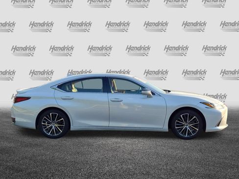 Used 2023 Lexus ES 300h w/ Premium Package FWD image 11