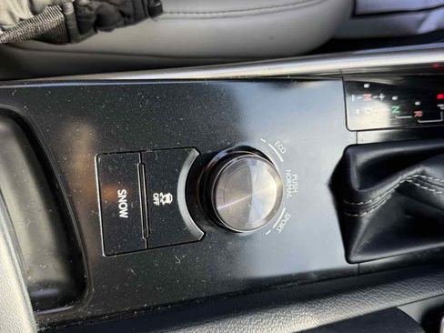 Used 2014 Lexus IS 250 w/ F-Sport Package image 37