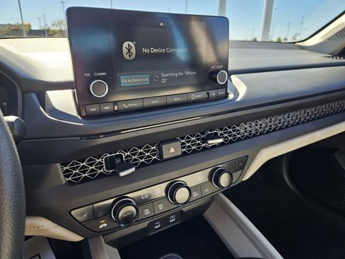 Used 2023 Honda Accord EX image 18