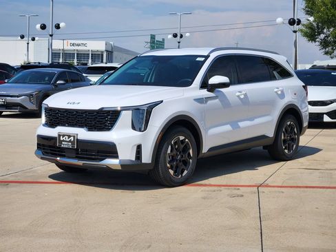 New 2026 Kia Sorento S FWD image 2