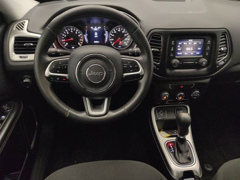 Used 2018 Jeep Compass Sport FWD image 22