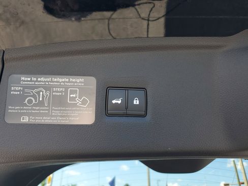 Used 2025 INFINITI QX55 Luxe image 17