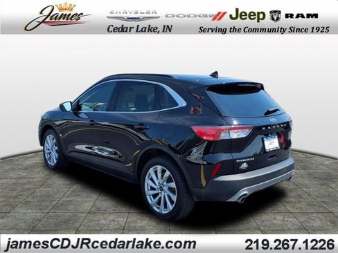 Used 2021 Ford Escape Titanium w/ Titanium Elite Package image 3