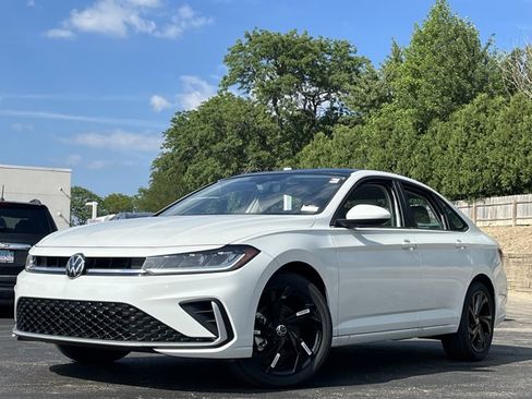 New 2026 Volkswagen Jetta SE FWD image 14