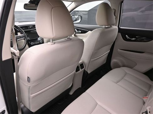 Used 2022 Nissan Rogue Sport SL w/ Premium Package image 23