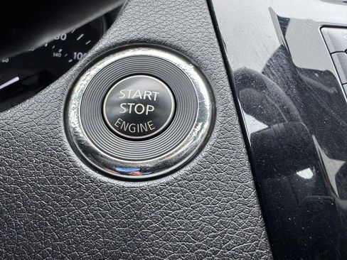 Used 2015 Nissan Rogue SL w/ SL Premium Package FWD image 23
