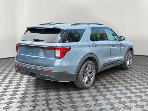 Certified 2025 Ford Explorer ST-Line w/ Premium Package RWD image 6