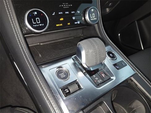 Used 2024 Jaguar F-PACE R-Dynamic S image 23