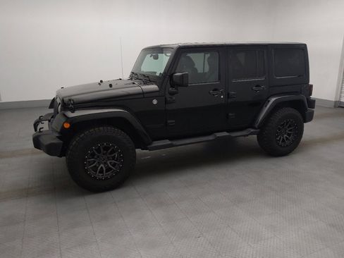 Used 2014 Jeep Wrangler Unlimited Sahara AWD/4WD image 2