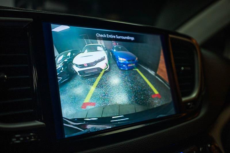 Used 2024 Chrysler Pacifica Touring-L FWD image 19