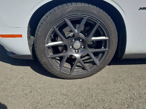 Used 2016 Dodge Challenger R/T Plus RWD image 19