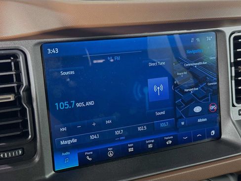 Used 2024 Ford Bronco Outer Banks w/ Sasquatch Package AWD/4WD image 14
