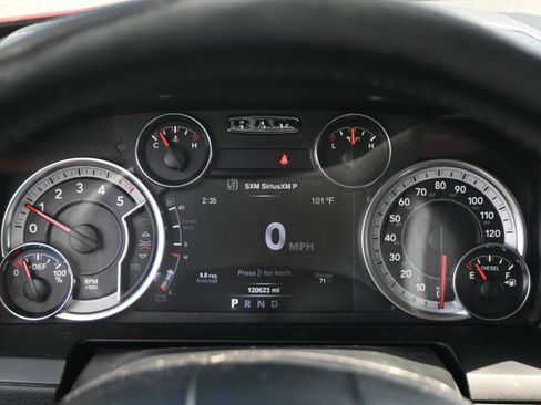 Used 2019 RAM 1500 Laramie w/ Convenience Group AWD/4WD image 13