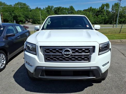 Certified 2024 Nissan Frontier SL w/ Technology Package RWD image 2