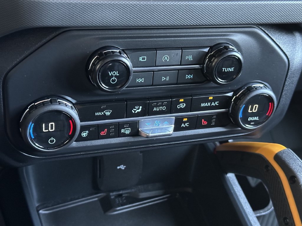 Certified 2024 Ford Bronco Badlands AWD/4WD image 19