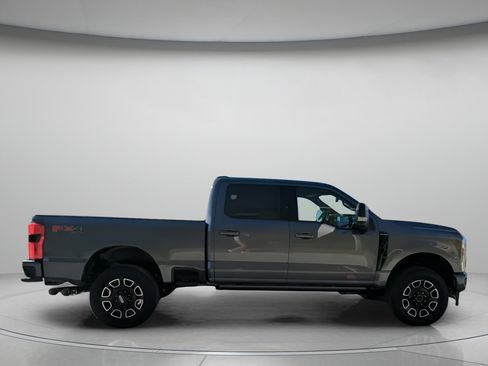 New 2026 Ford F350 Platinum w/ FX4 Off-Road Package image 34