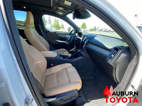 Used 2021 Volvo XC40 T5 Inscription w/ Advanced Package AWD/4WD image 15