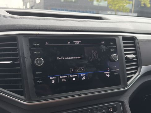 Used 2021 Volkswagen Atlas SE FWD image 20