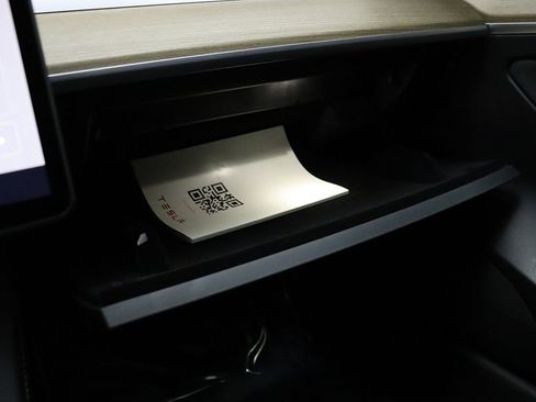 Used 2023 Tesla Model 3 Standard Range image 40