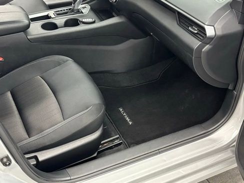 Used 2024 Nissan Altima 2.5 S image 26