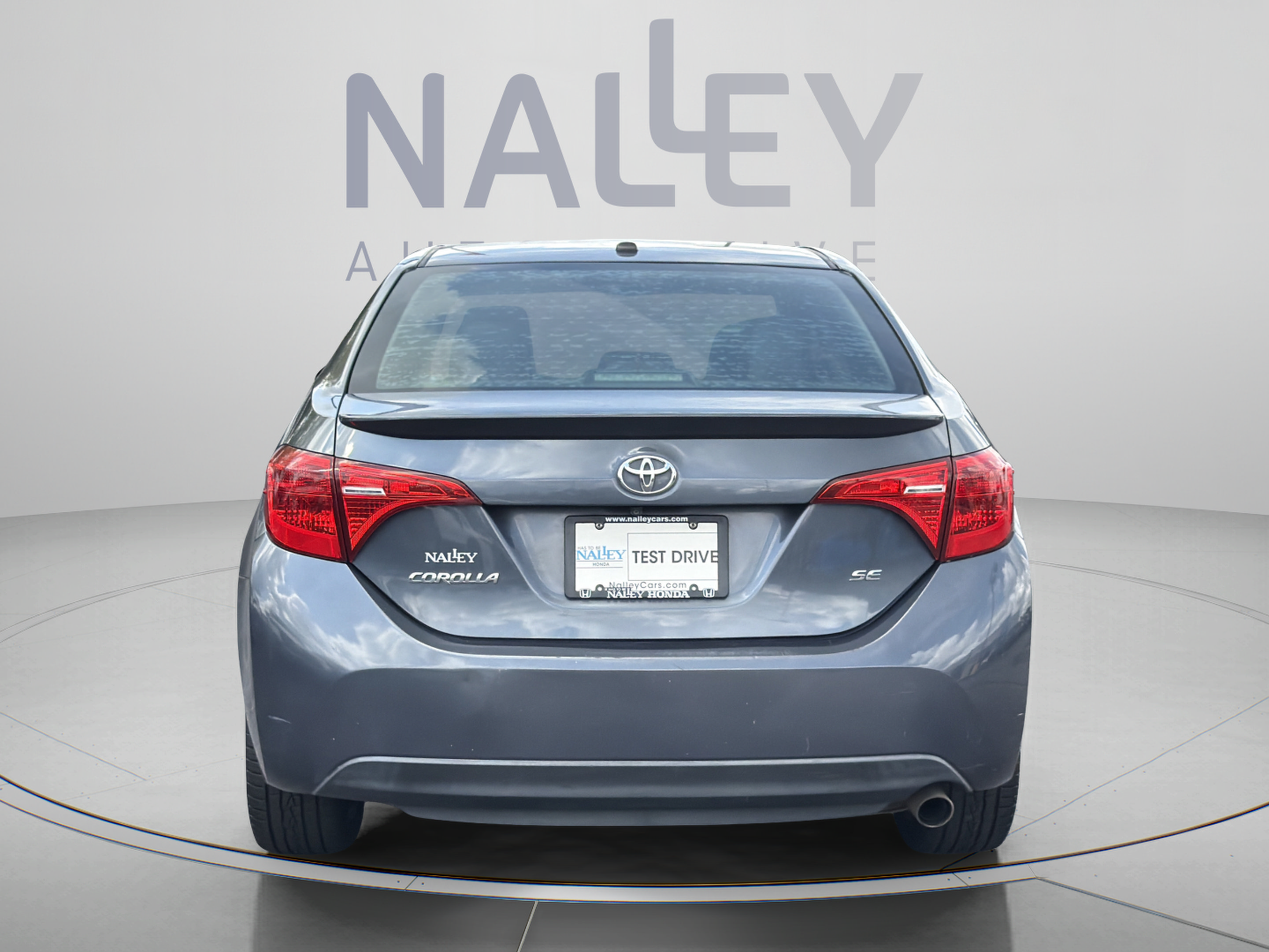 Used 2017 Toyota Corolla SE FWD image 4